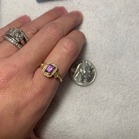 Natural Amethyst & Diamond Ring - Picture 5 of 10